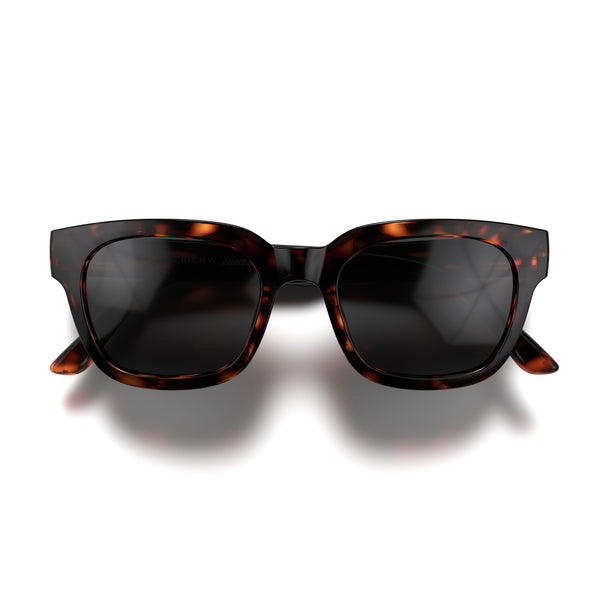 Tricky sunglasses in gloss tortoiseshell