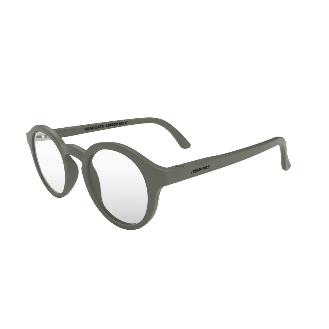 Open skew - Graduate Reading Glasses in matt grey featuring a soft circle frame and provide crystal clear vision. Available in a + 1, 1.5, 2, 2.5, 3 prescriptions.