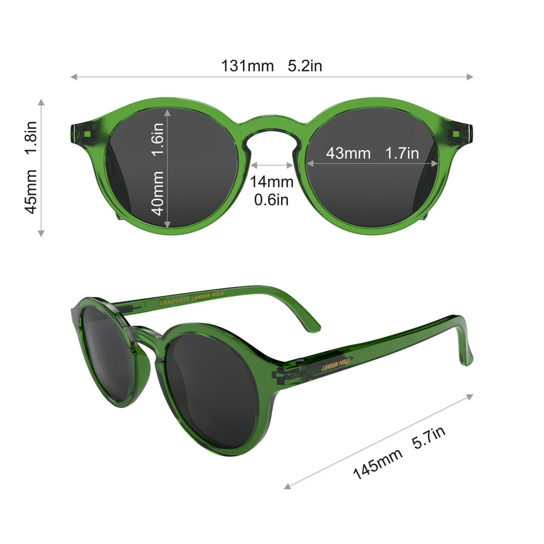 Dimensions - Graduate sunglasses in transparent green featuring a soft circle frame and black UV400 lenses. The finishing touch to every outfit while protecting your eyes. 