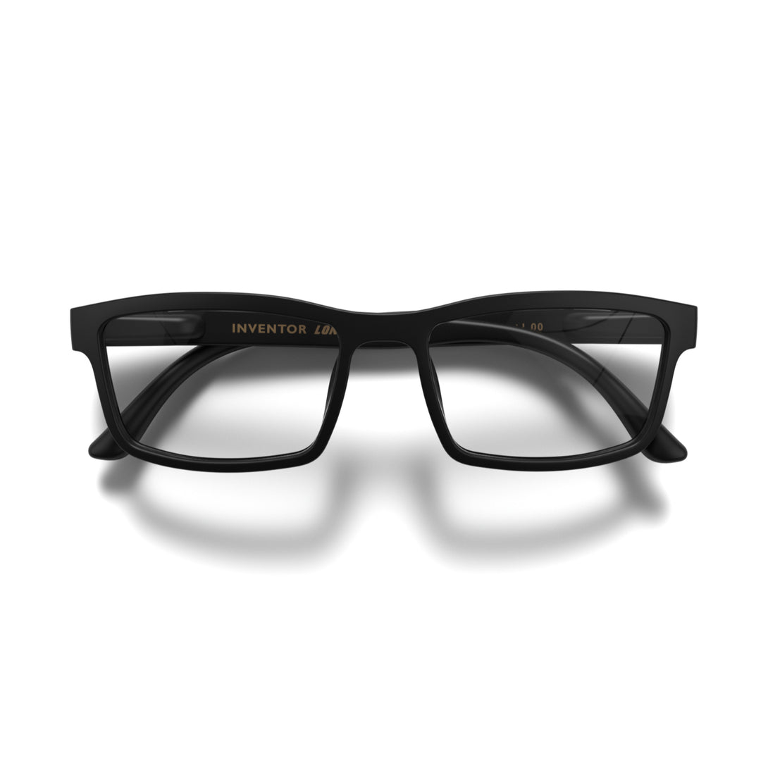 Front - Inventor Reading Glasses in matt black featuring a classic rectangle frame made out of recycled materials and provide crystal clear vision. Available in a + 1, 1.5, 2, 2.5, 3 prescriptions.