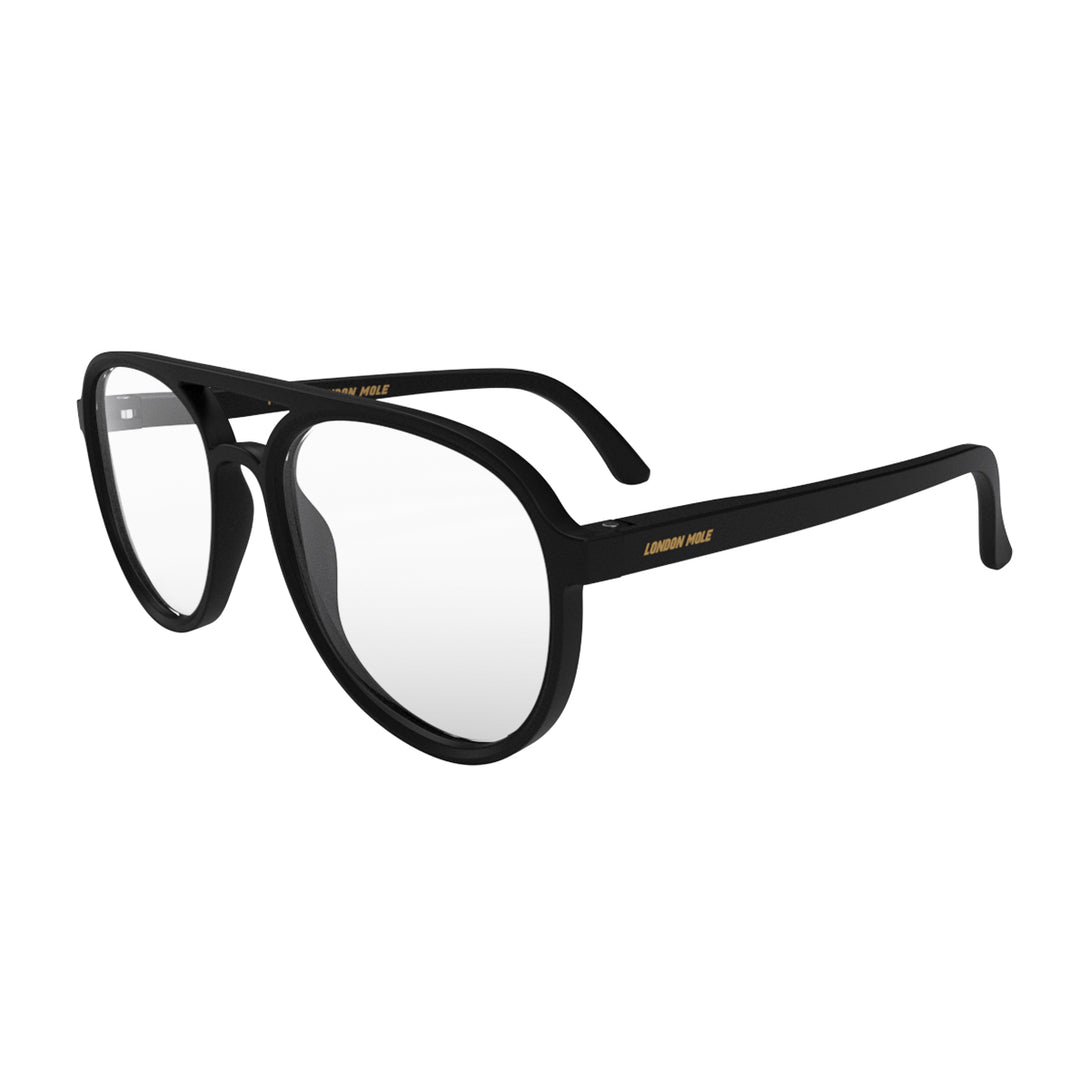 Open skew - Pilot Reading Glasses in matt black featuring the staple aviator frame and provide crystal clear vision. Available in a + 1, 1.5, 2, 2.5, 3 prescriptions.