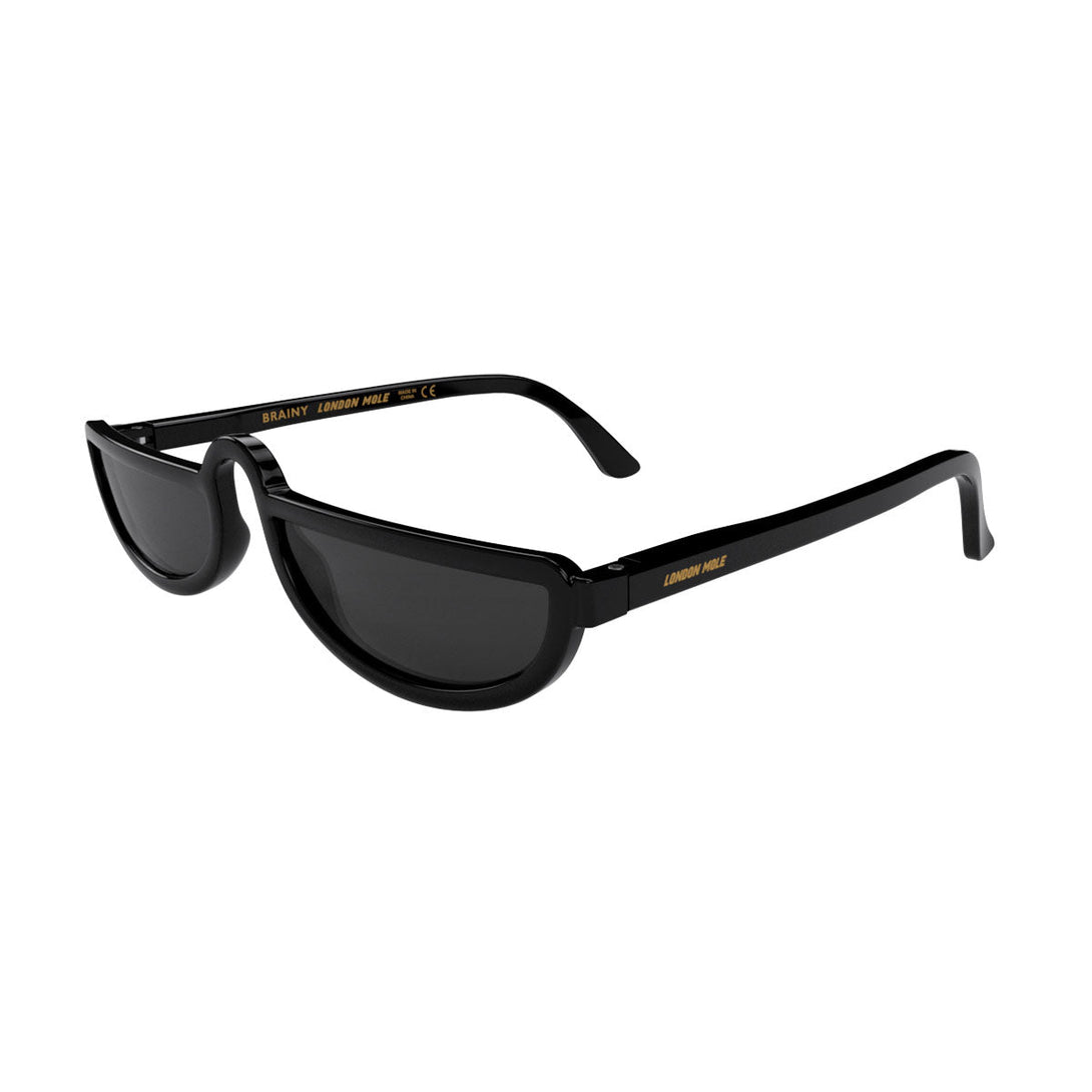 Opne skew - Brainy sunglasses ingloss black featuring a half-moon frame and black UV400 lenses. The finishing touch to every outfit while protecting your eyes. 