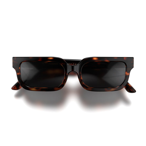 Front - Icy sunglasses in gloss tortoiseshell featuring a bold rectangle frame and black UV400 lenses. The finishing touch to every outfit while protecting your eyes.