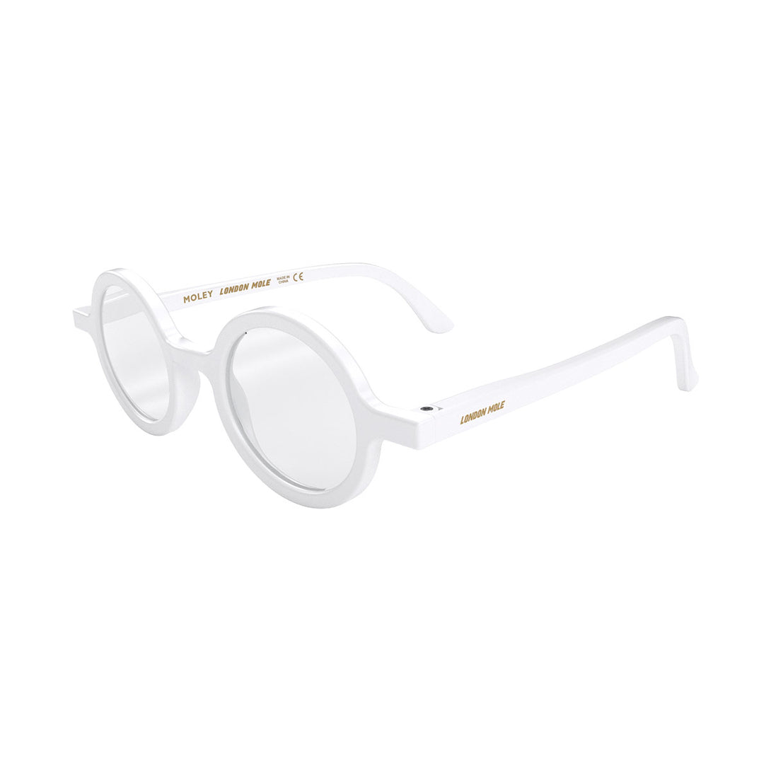 Open skew - Moley Reading Glasses in matt white featuring an eccentrically round frame and provide crystal clear vision. Available in a + 1, 1.5, 2, 2.5, 3 prescriptions.